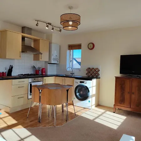 Central Taunton 2-Bedroom Apartment, Great Location! Exterior foto