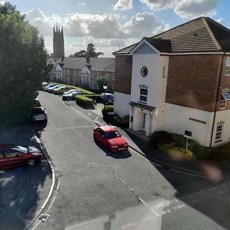 Central Taunton 2-Bedroom Apartment, Great Location! Exterior foto
